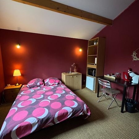La Petite Maison Chez Jp ชาสชูว์ ภายนอก รูปภาพ